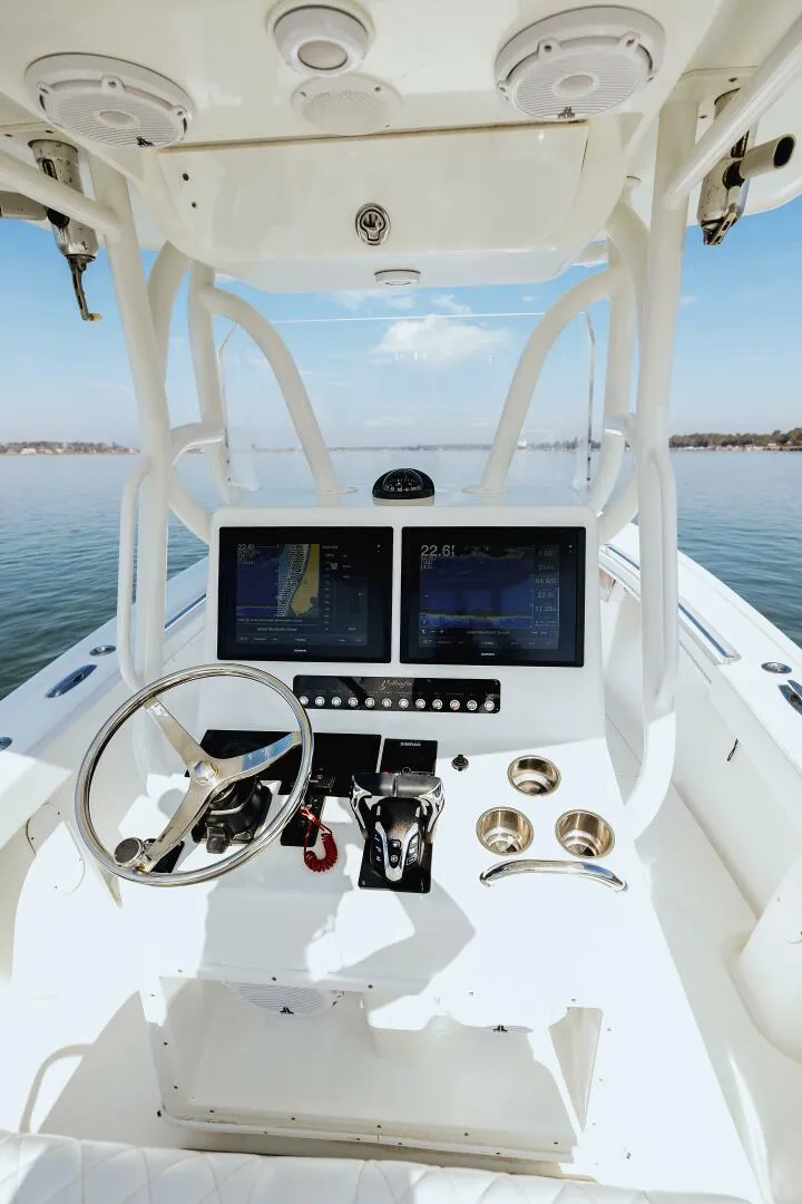 Slide: The Image of Yellowfin 31 2006 - 5052047