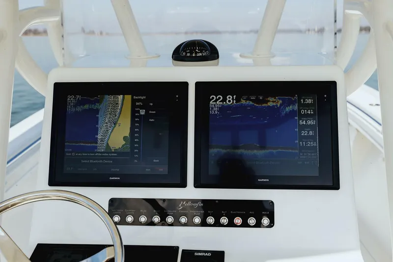 Slide: The Image of Yellowfin 31 2006 - 5052048