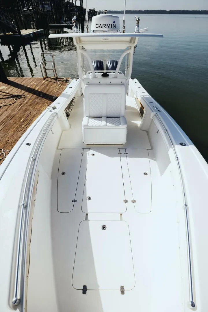 Slide: The Image of Yellowfin 31 2006 - 5052036