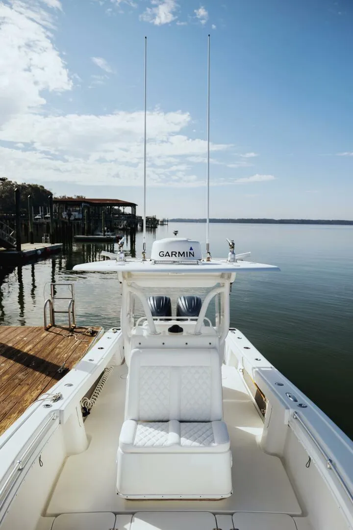 Slide: The Image of Yellowfin 31 2006 - 5052037