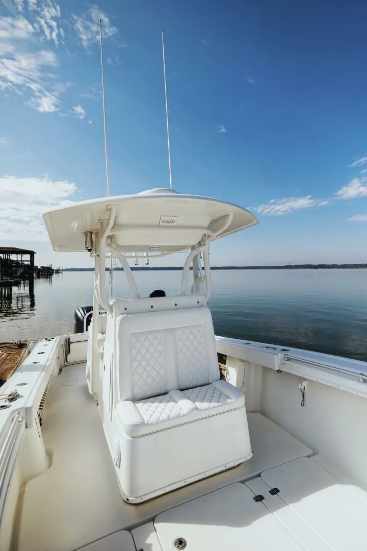 Slide: The Image of Yellowfin 31 2006 - 5052038