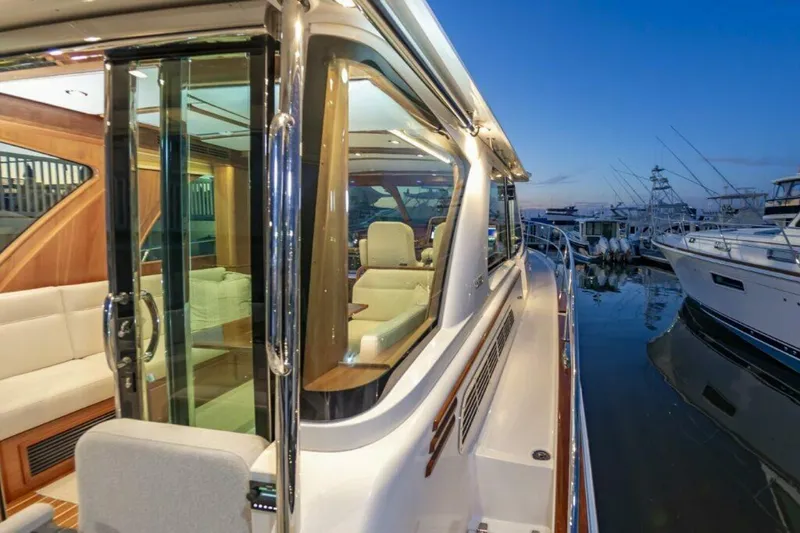 Slide: The Image of 94b3884d 01b3 4148 9179 16c5ab32bc03 - 5534831