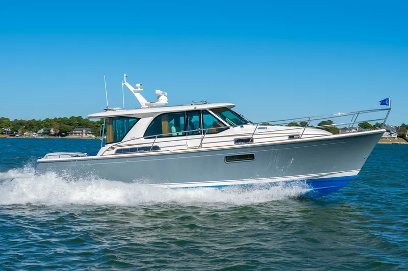 Slide: The Image of 2026 Sabre 43 Running 12 - 5768333