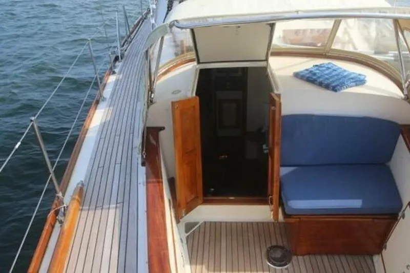 Slide: The Image of Hinckley Yachts Hinckley 64 1980 - 5053003