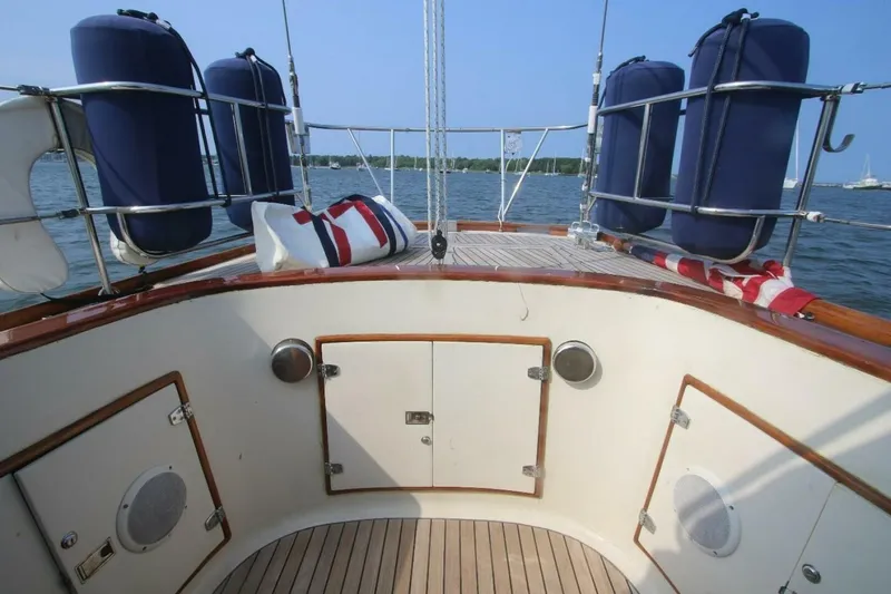 Slide: The Image of Hinckley Yachts Hinckley 64 1980 - 5053006