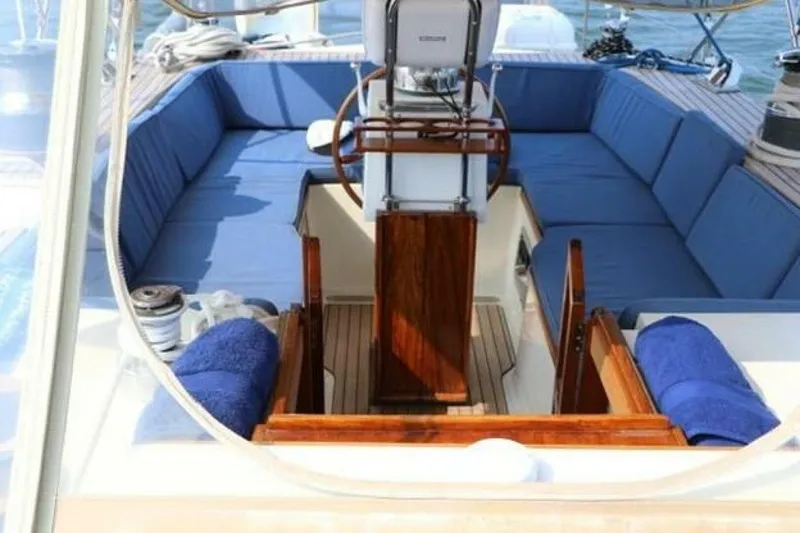 Slide: The Image of Hinckley Yachts Hinckley 64 1980 - 5053009