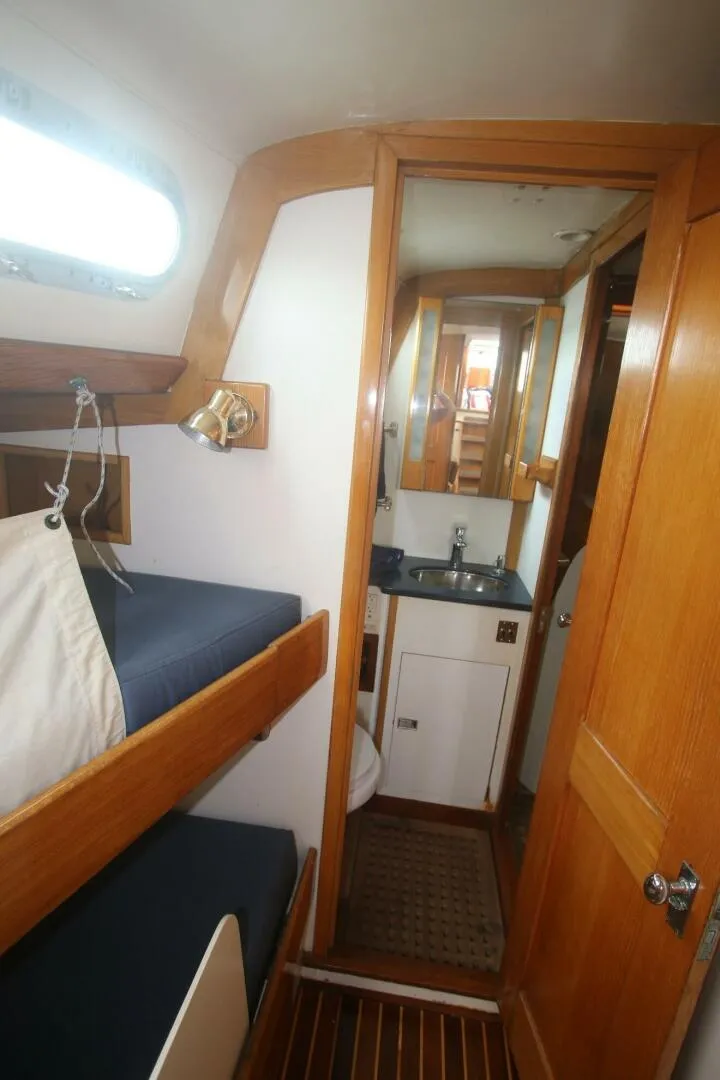 Slide: The Image of Hinckley Yachts Hinckley 64 1980 - 5053019