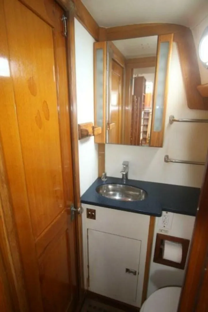 Slide: The Image of Hinckley Yachts Hinckley 64 1980 - 5053029