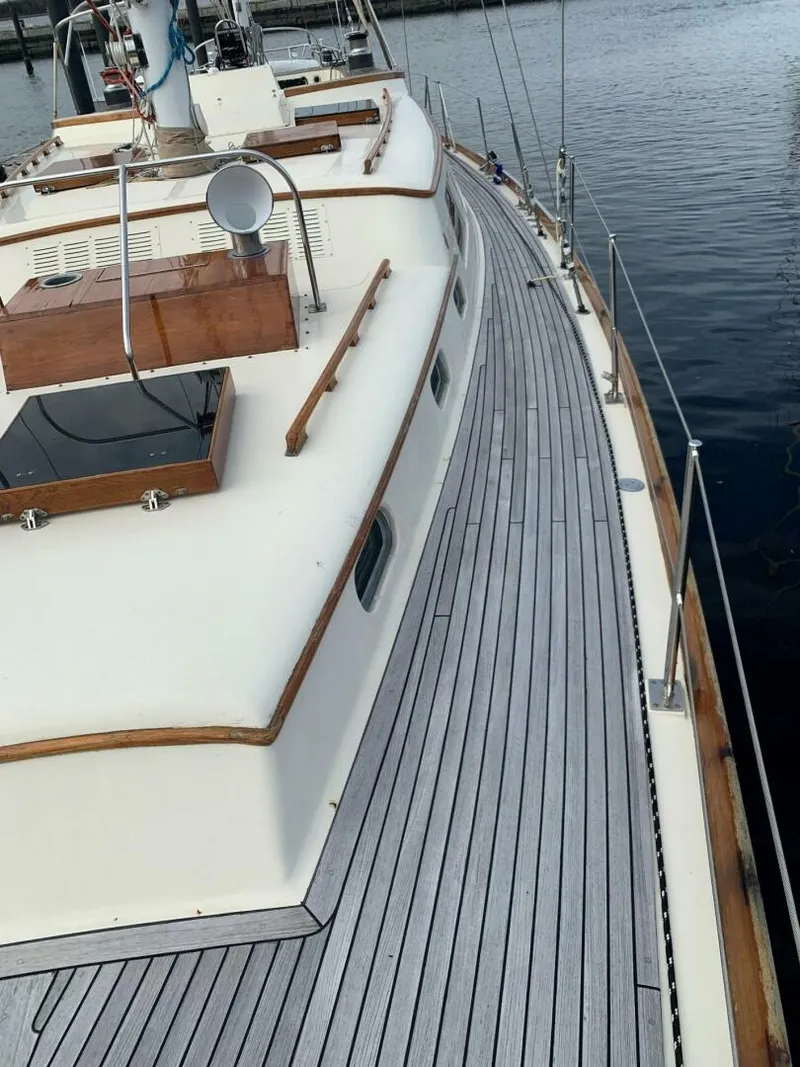 Slide: The Image of Hinckley Yachts Hinckley 64 1980 - 5052996