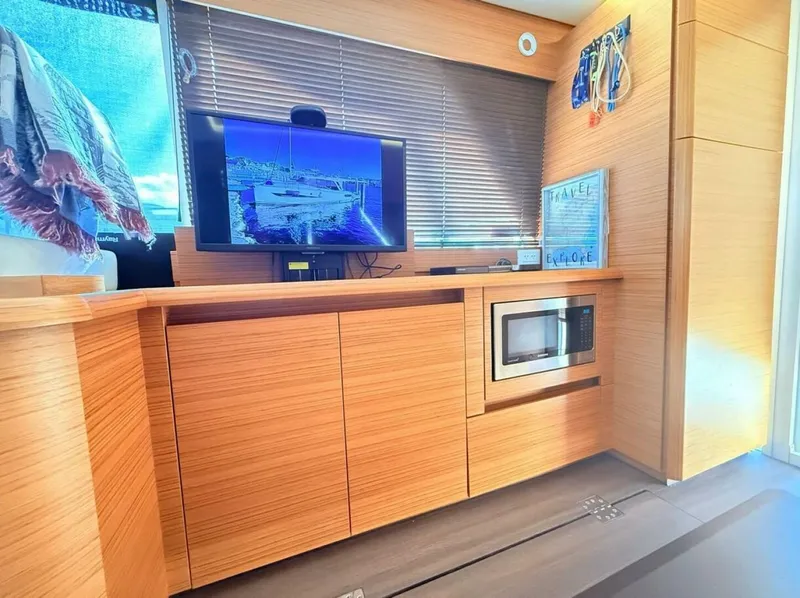 Slide: The Image of Greenline 39 Hybrid - Great Loop 2021 - 5054787