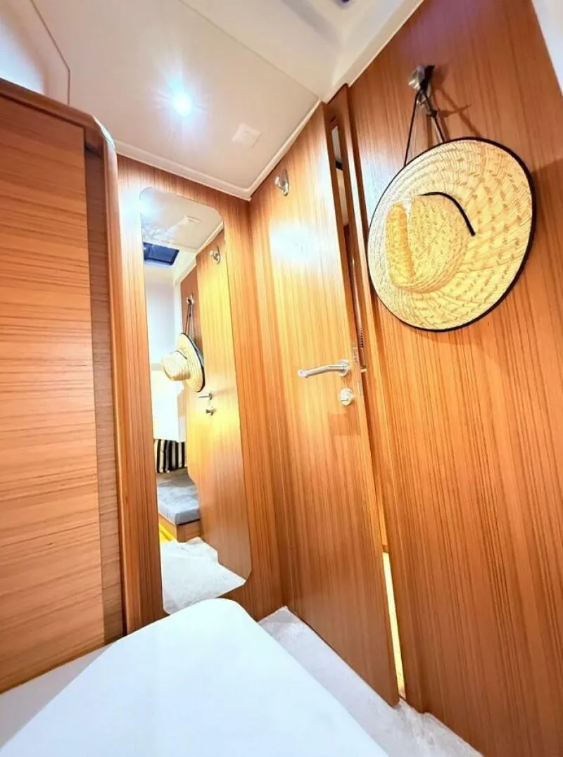 Slide: The Image of Greenline 39 Hybrid - Great Loop 2021 - 5054794