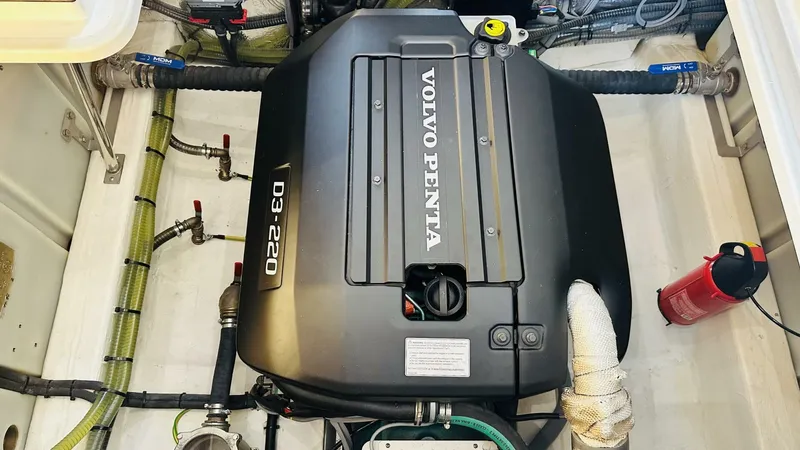 Slide: The Image of Greenline 39 Hybrid - Great Loop 2021 - 5929930