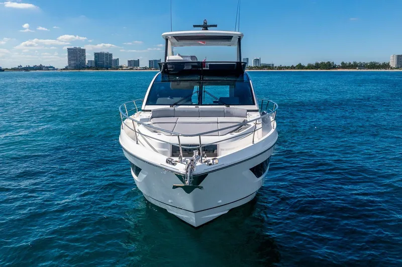 Slide: The Image of Pearl 63 2025 - 5820031