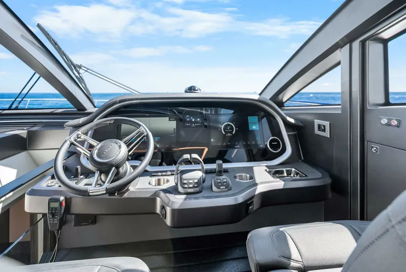 Slide: The Image of Pearl 63 2027 - 5820052