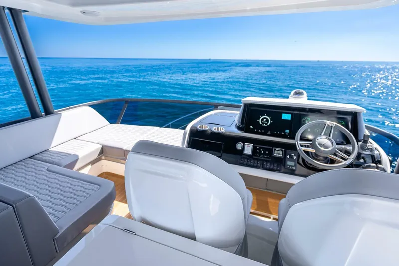 Slide: The Image of Pearl 63 2027 - 5820104