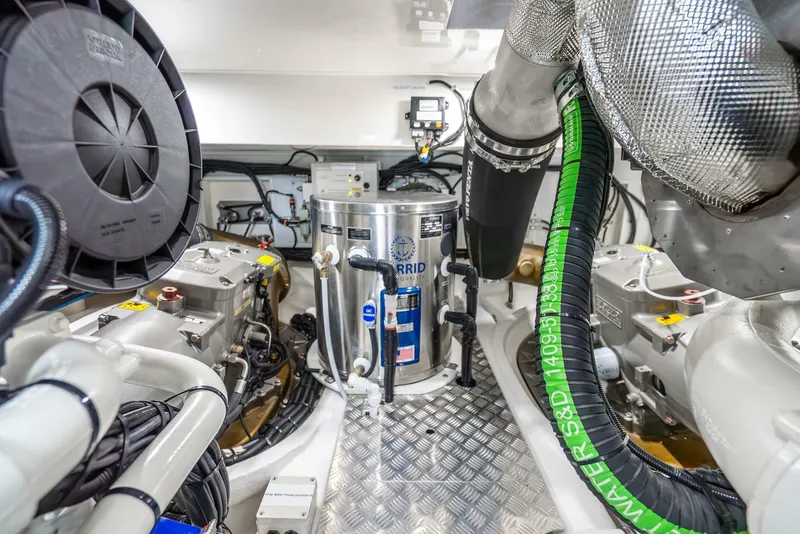 Slide: The Image of Pearl 63 2027 - 5820108