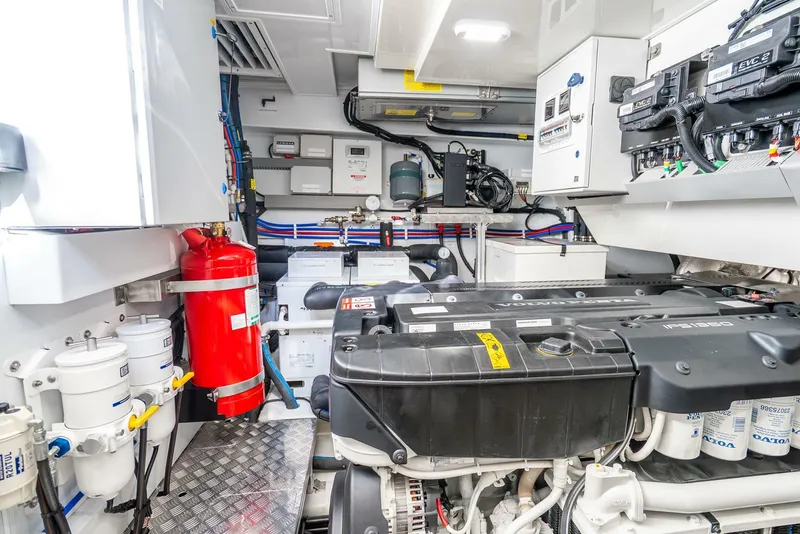 Slide: The Image of Pearl 63 2027 - 5820111