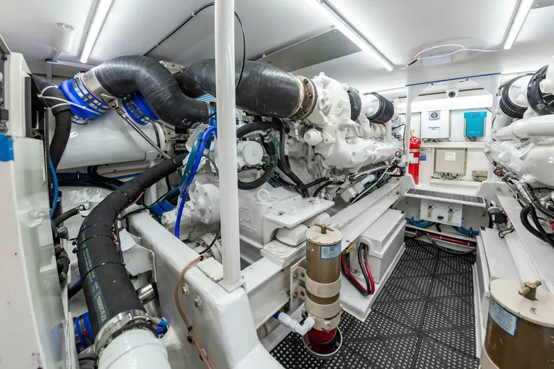 Slide: The Image of Viking 50 Convertible 2001 - 5053890