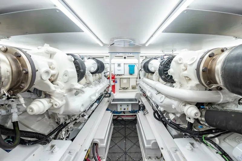 Slide: The Image of Viking 50 Convertible 2001 - 5053903