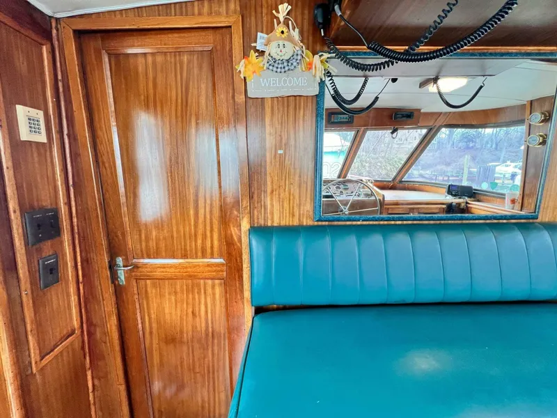 Slide: The Image of Hatteras 58 MY 1980 - 5055096