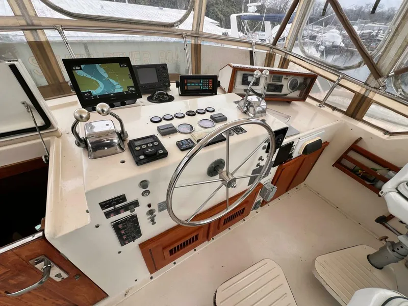 Slide: The Image of Hatteras 58 MY 1980 - 5055188