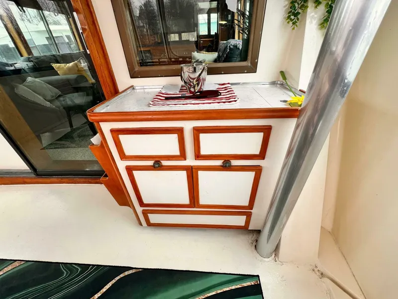 Slide: The Image of Hatteras 58 MY 1980 - 5055105