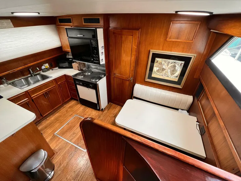 Slide: The Image of Hatteras 58 MY 1980 - 5055110