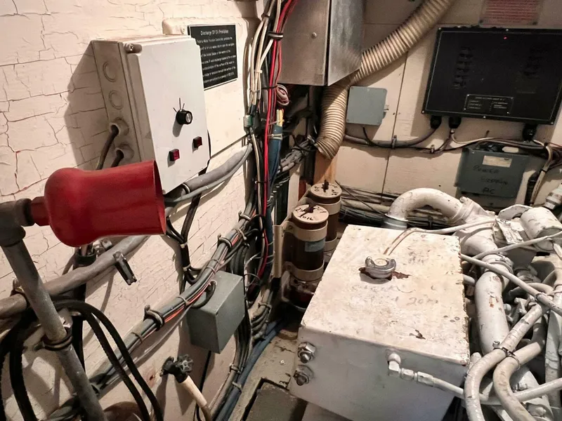 Slide: The Image of Hatteras 58 MY 1980 - 5055124