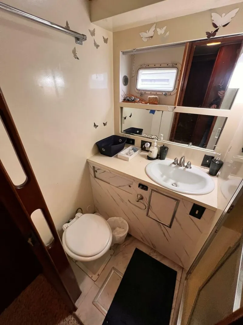 Slide: The Image of Hatteras 58 MY 1980 - 5055132