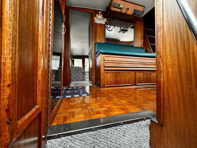 Slide: The Image of Hatteras 58 MY 1980 - 5055154