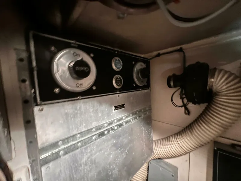 Slide: The Image of Hatteras 58 MY 1980 - 5055164