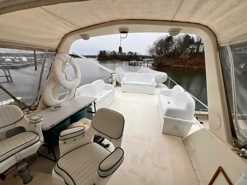 Slide: The Image of Hatteras 58 MY 1980 - 5055171