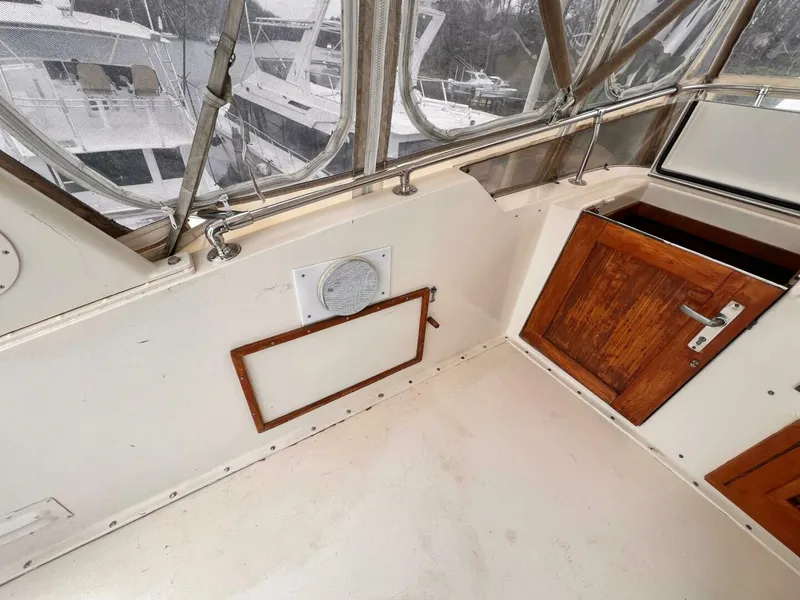 Slide: The Image of Hatteras 58 MY 1980 - 5055179