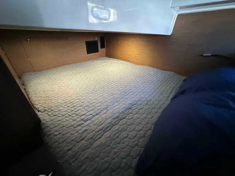 Slide: The Image of WhatsApp Image 2025 02 14 At 14.05.41 - 5070648