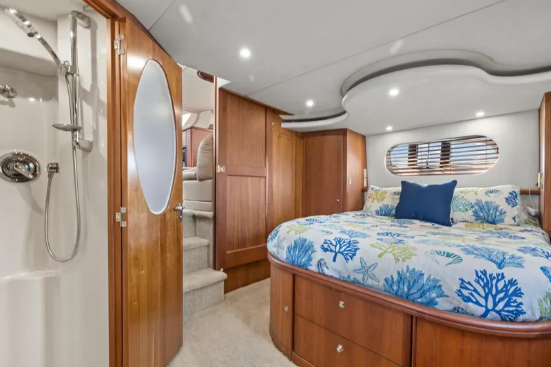 Slide: The Image of Silverton 43 Motor Yacht Aft Cabin Silverton 43 Motor Yacht Aft CabinSilverton 43 Motor Yacht Aft Cabin - 5057965