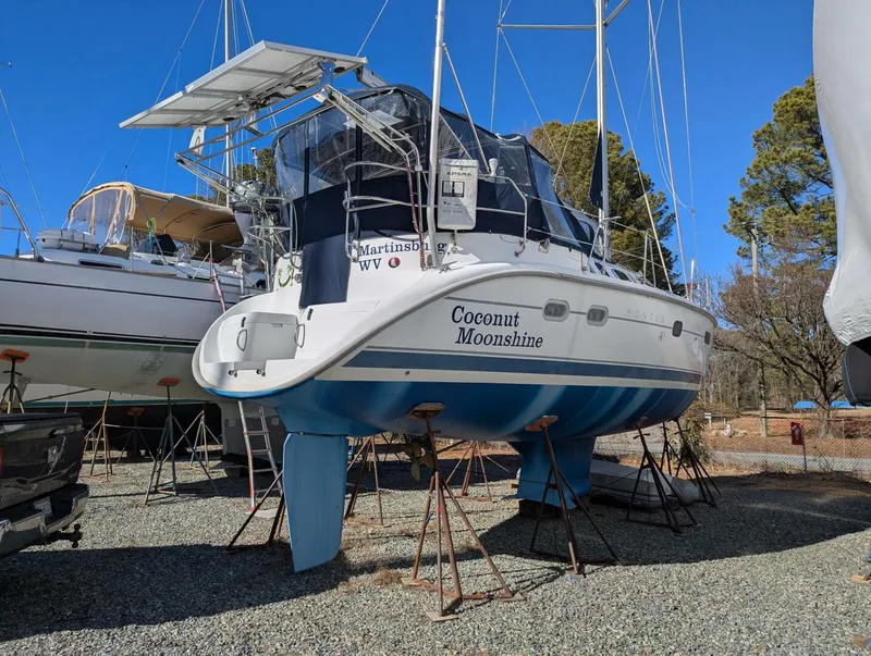Slide: The Image of Hunter 410 2000 - 5058439