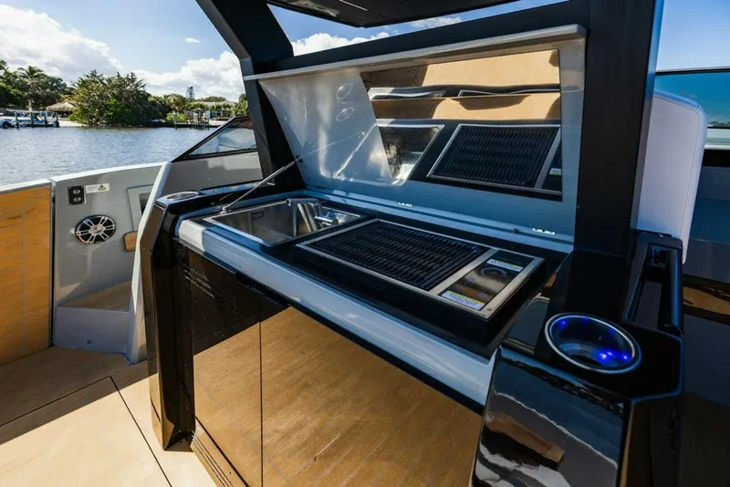 Slide: The Image of Rio Daytona 50 2024 - 5059069