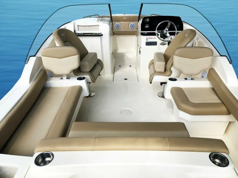 Slide: The Image of Scout 215 Dorado 2026 - 5059365