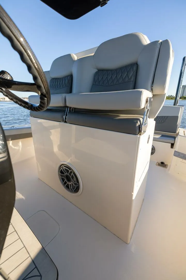 Slide: The Image of Scout 281 X Signature 2026 - 5060074