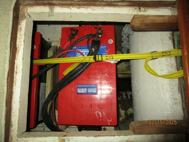 Slide: The Image of 57' DeFever battery bank4 - 5060136
