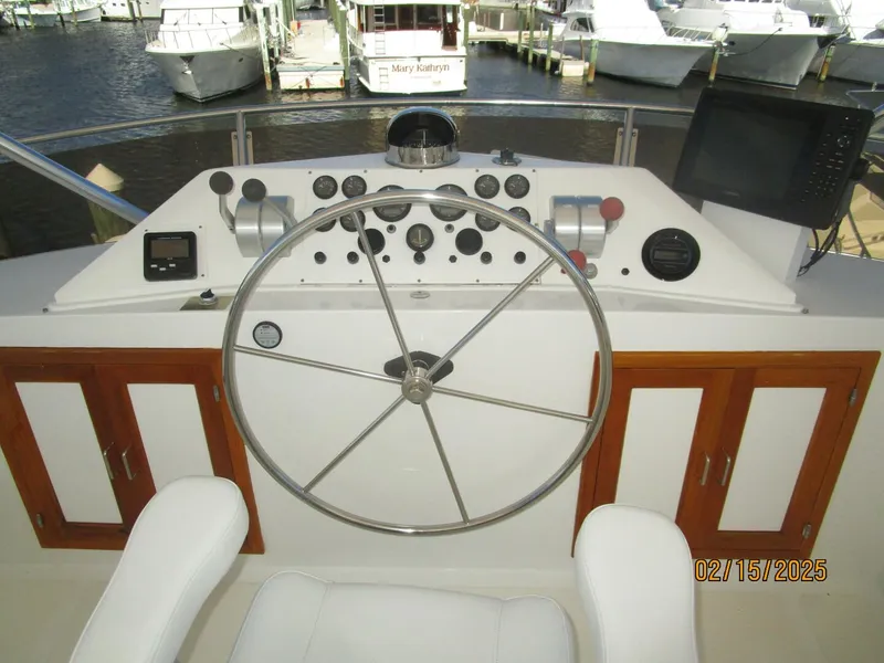 Slide: The Image of 57' DeFever flybridge helm - 5060150