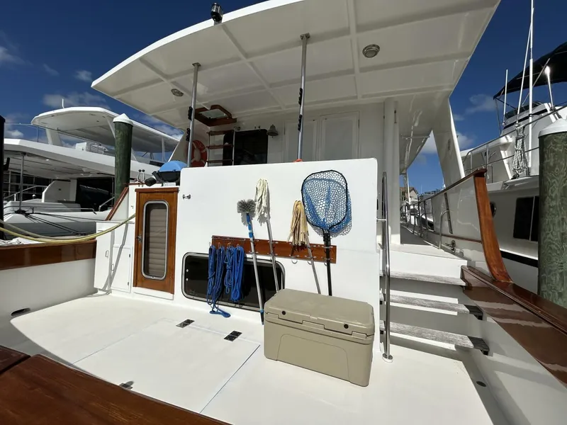 Slide: The Image of 57' DeFever cockpit forward - 5060138