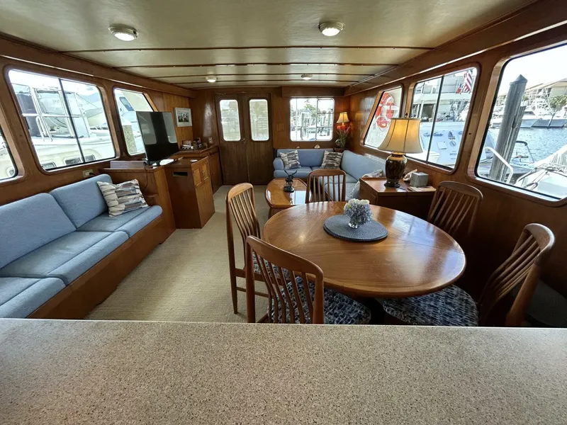 Slide: The Image of 57' DeFever salon aft - 5060274