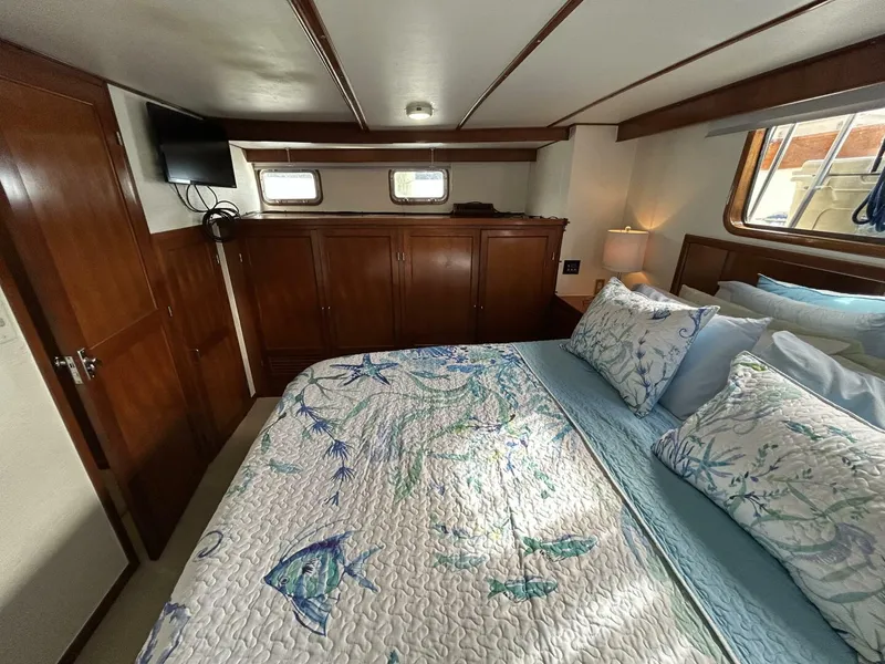 Slide: The Image of 57' DeFever master stateroom starboard - 5060191