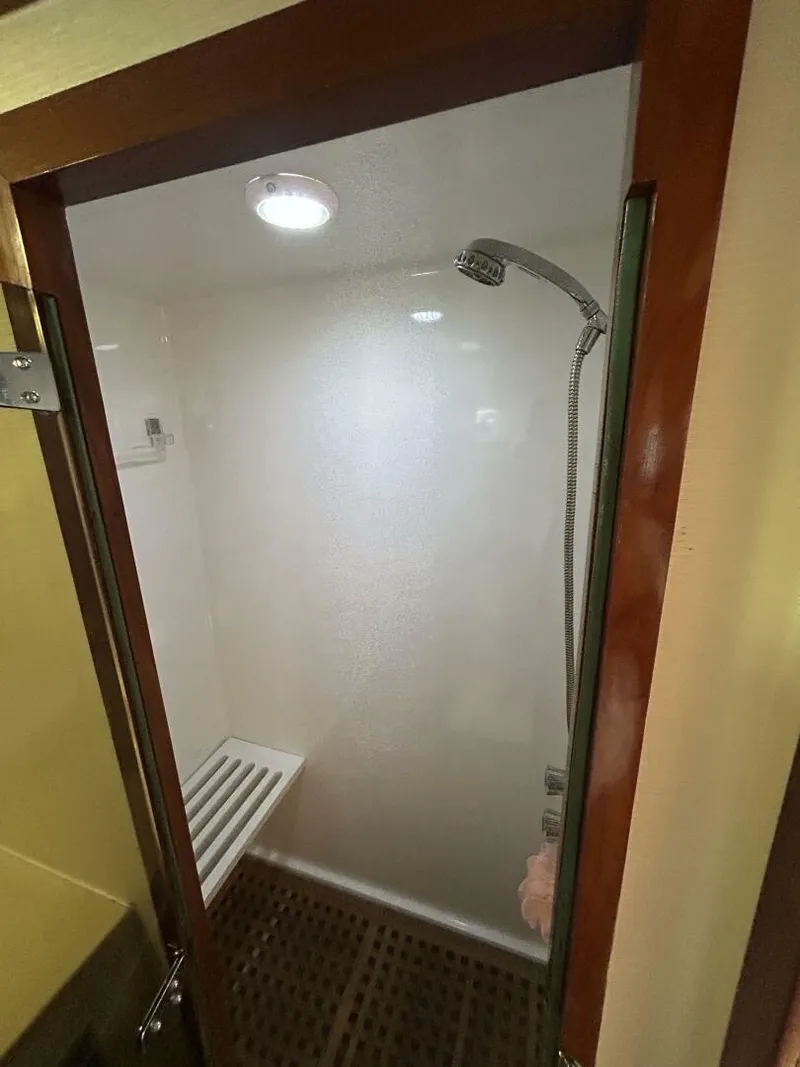 Slide: The Image of 57' DeFever master stateroom shower - 5060180