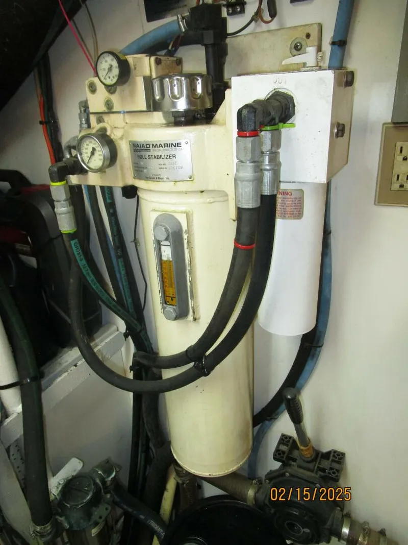 Slide: The Image of 57' DeFever stabilizer system - 5060282