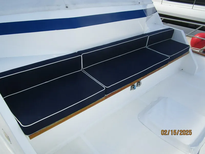 Slide: The Image of 57' DeFever foredeck seating - 5060159