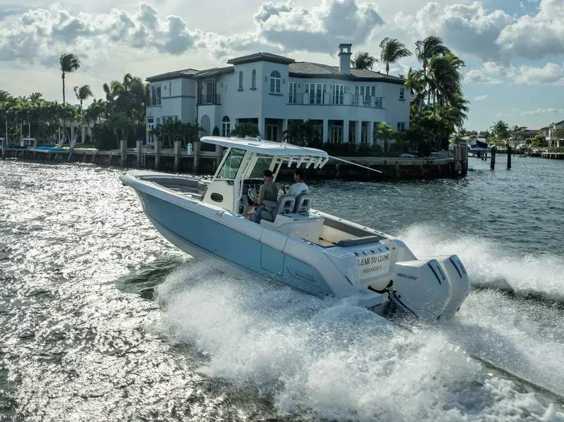 Slide: The Image of Boston Whaler 280 Outrage 2023 - 5060307