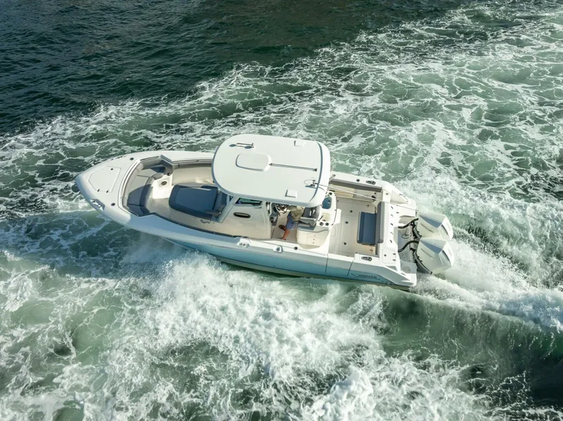Slide: The Image of Boston Whaler 280 Outrage 2023 - 5060315