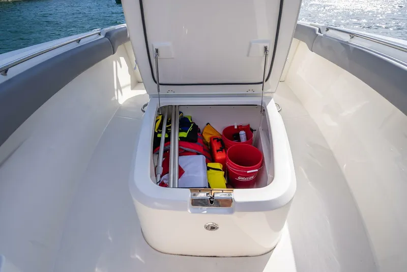 Slide: The Image of Boston Whaler 280 Outrage 2023 - 5060329